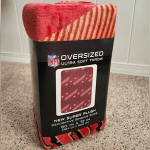 NFL San Francisco Fleece Oversized Ultra Soft Red and Gold Throw